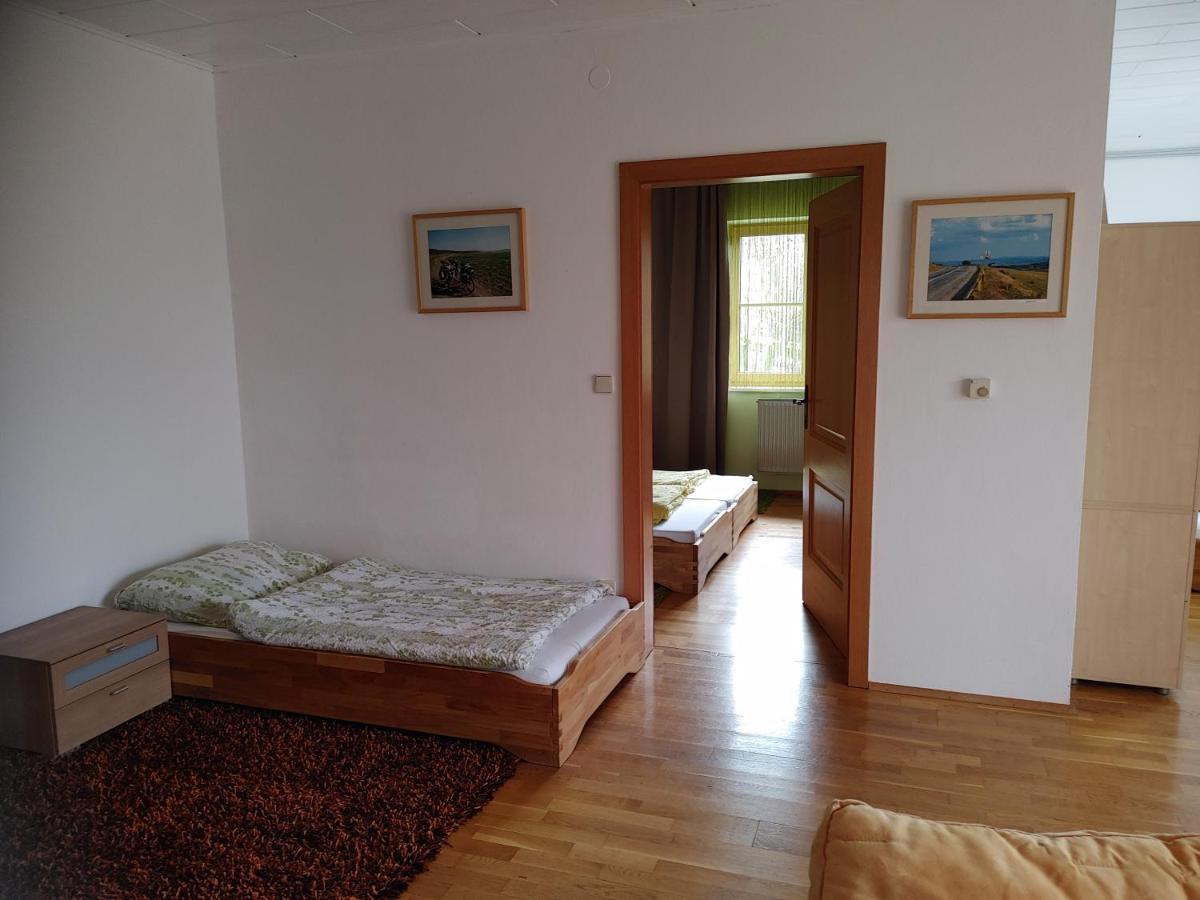 Ferienwohnung Familie Hofmann Aschach an der Steyr Exterior foto